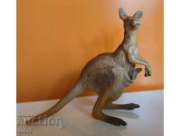Figure, animals: kangaroo - Papo