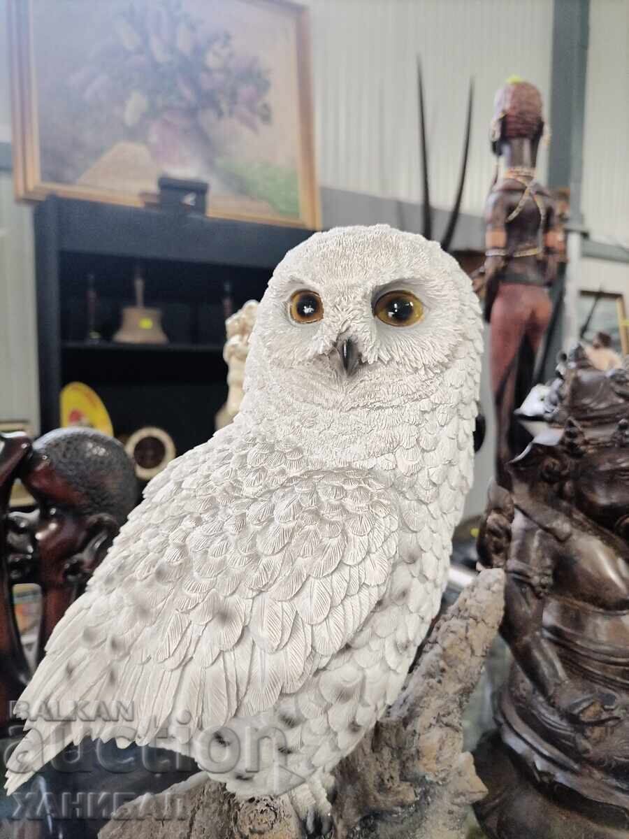 МНОГО РЕАЛНА И КРАСИВА ФИГУРА НА СОВА с цена € 70.00 | 136.91 лв.