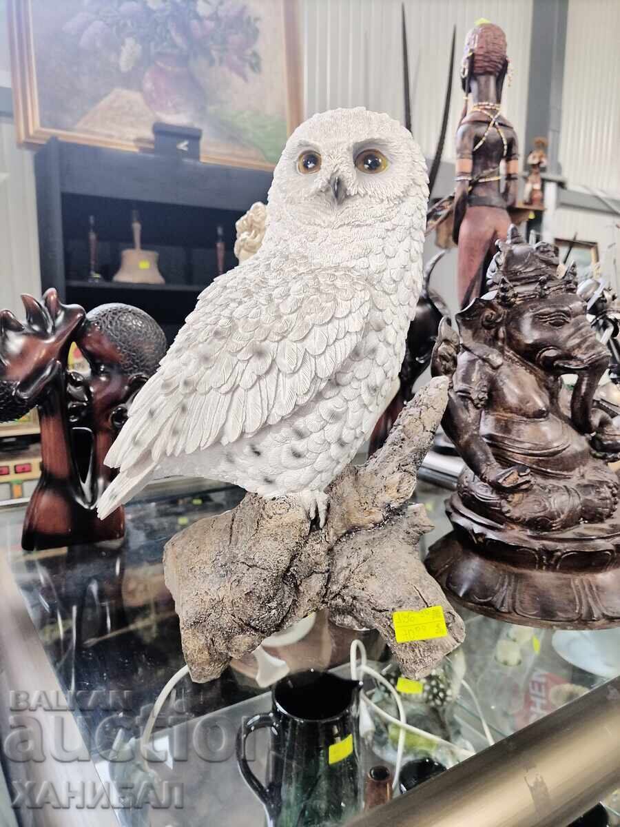 FIGURĂ FOARTE REALISTĂ ȘI FRUMOASĂ DE BUFNIȚĂ