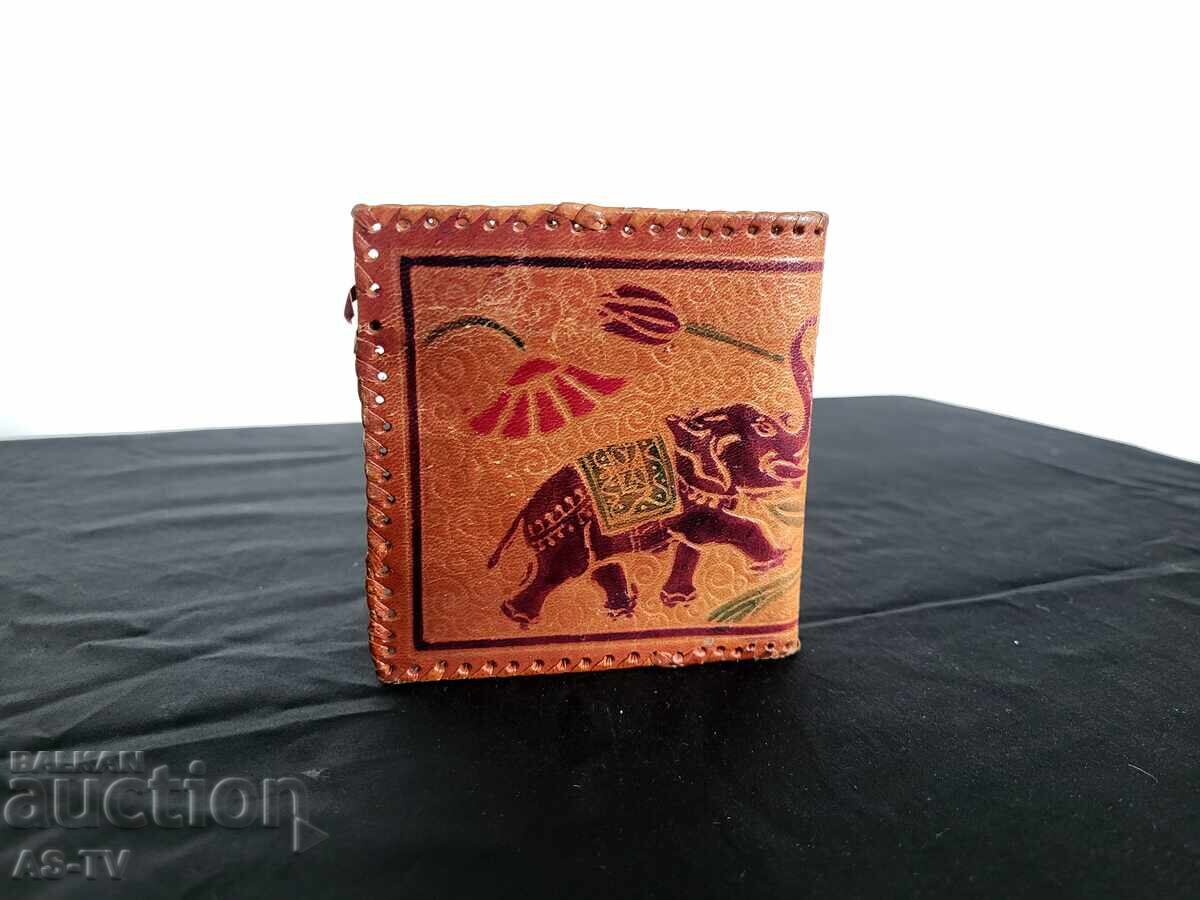 Old leather wallet - 6 Old leather wallet - 6