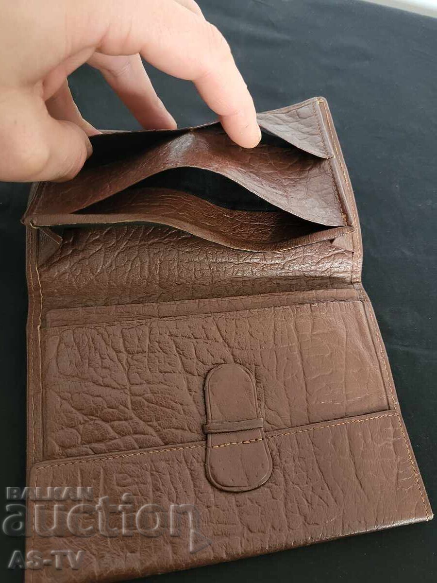 Стар кожен портфейл - 7