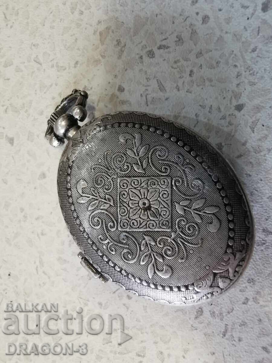 Livrarea CEAS DE BUZUNAR