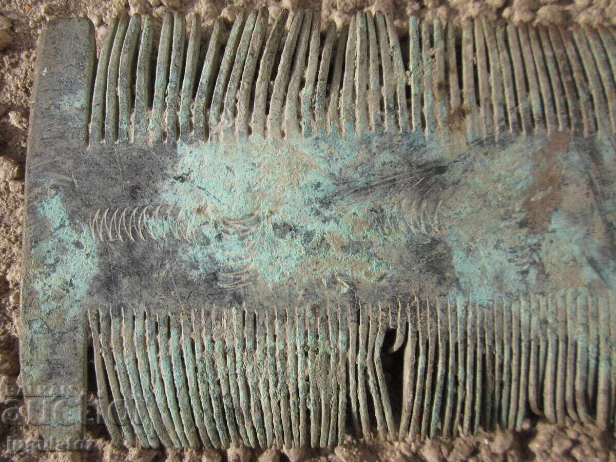 Licitație Autentic pieptene vechi din bronz bulgăresc de Renaștere