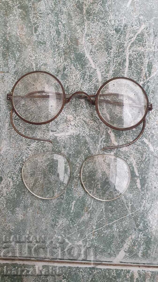 Παλιά γυαλιά με μεταλλική θήκη - 5