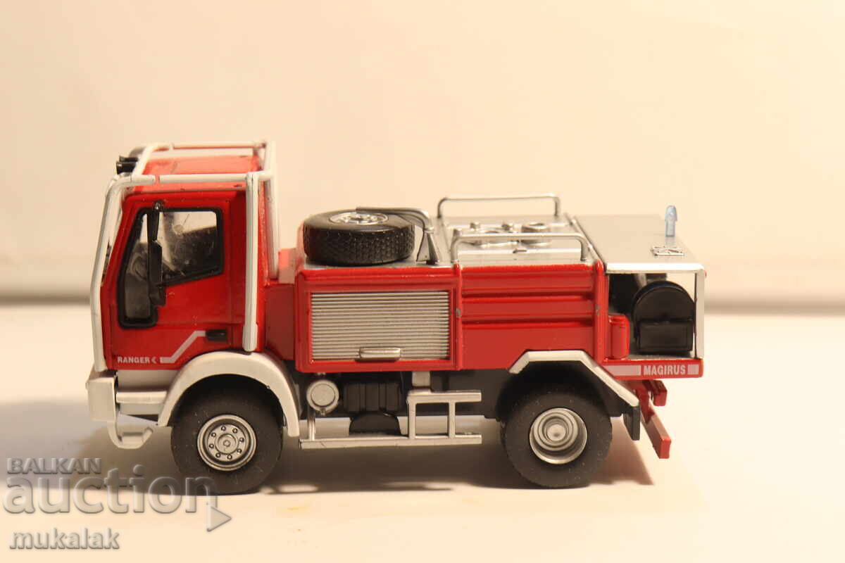 1:57 DEL PRADO IVECO  КАМИОН ПОЖАРНА  КОЛИЧКА ИГРАЧКА  МОДЕЛ