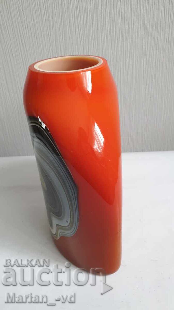 Livrarea Vază veche de sticlă din Novi Pazar Livrarea Vază veche de sticlă din Novi Pazar