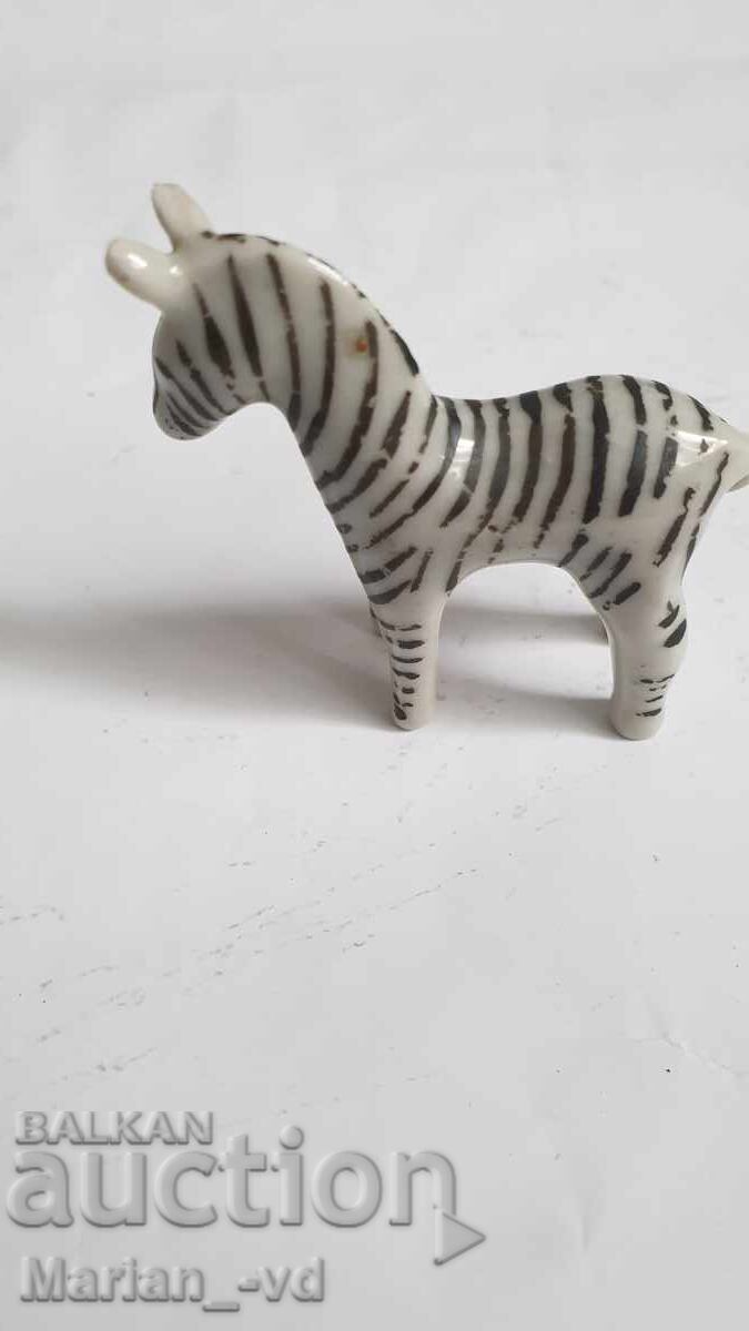 Figurină veche de porțelan, zebră cu preț € 10.00 | 19.56 BGN