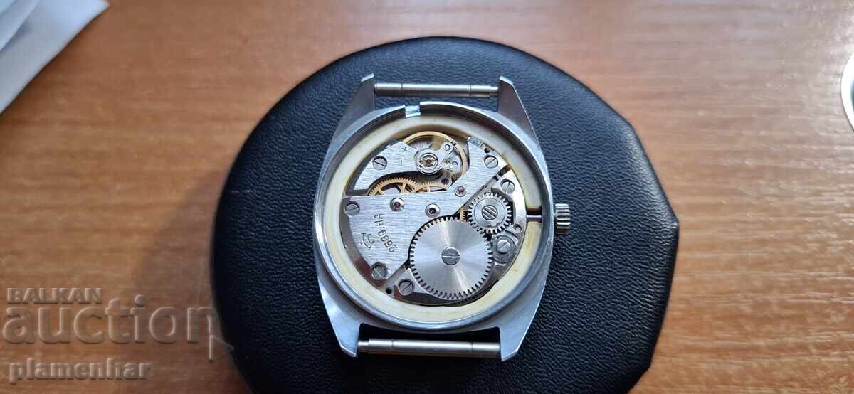 Raketa cu preț € 60.00 | 117.35 BGN