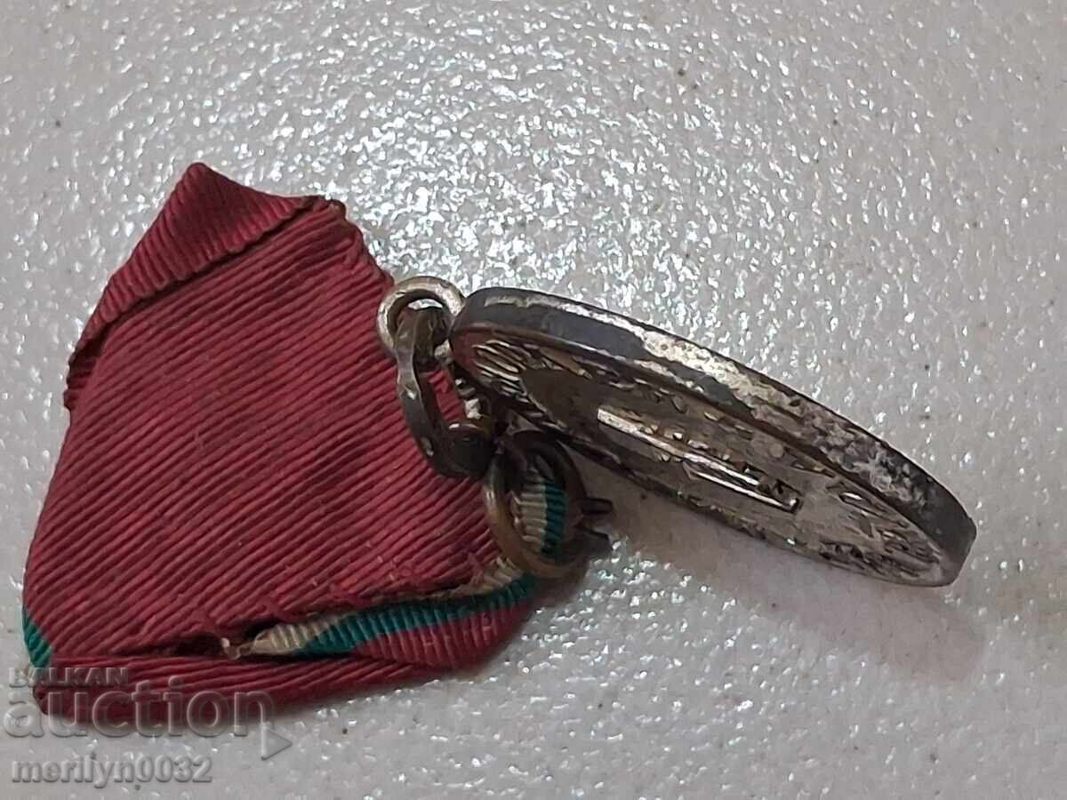 Livrarea Ordinul Muncii prima emisie, medalie, insignă de piept