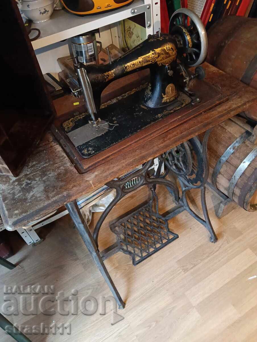 Mașină de cusut Singer - 6 Mașină de cusut Singer - 6