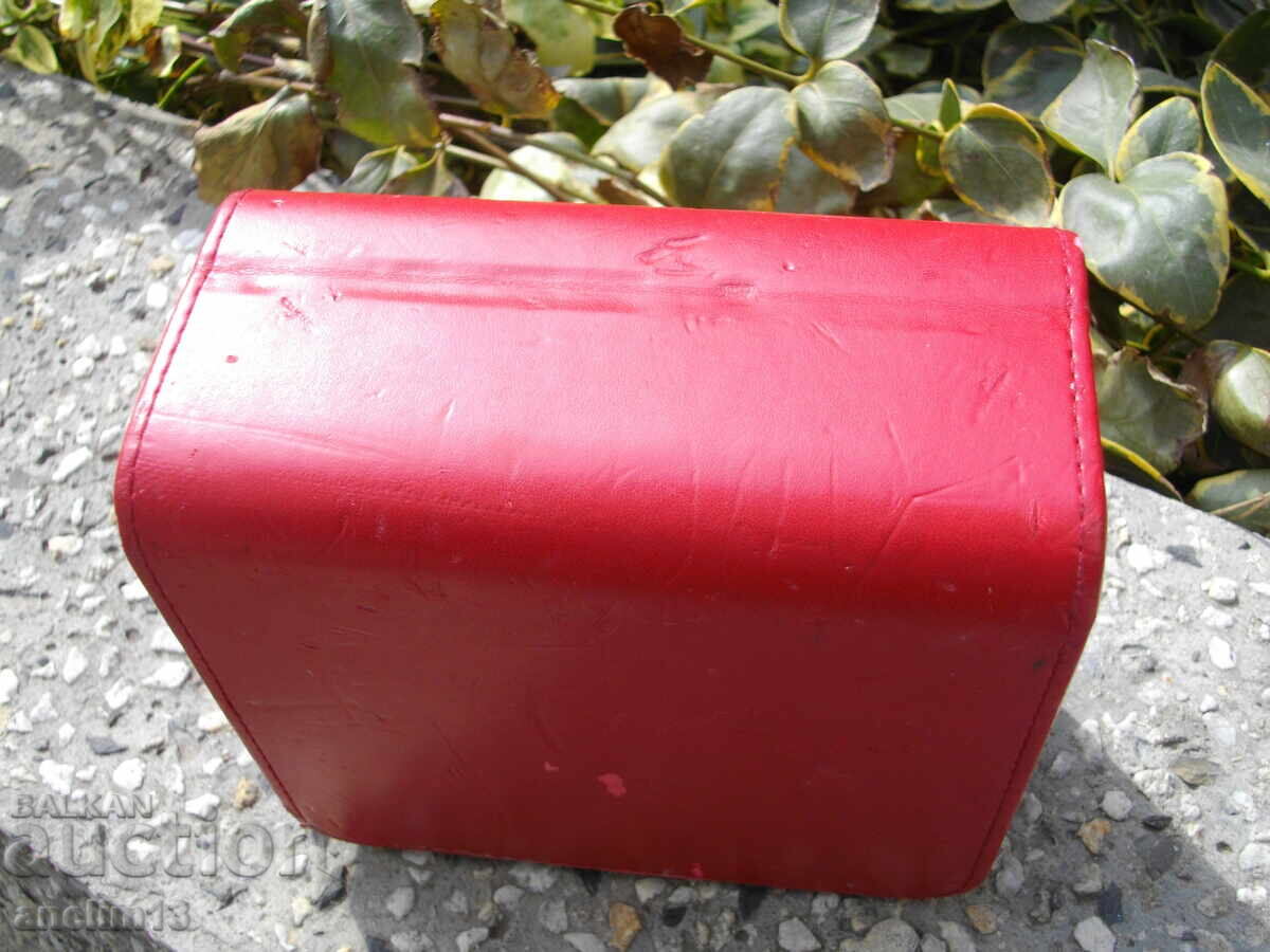 Auction  OMEGA Watch Box