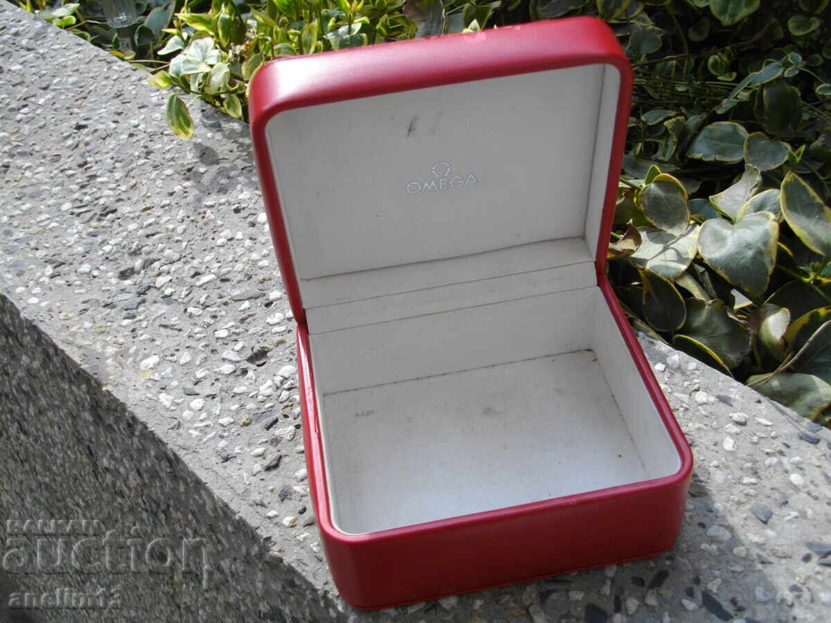 Delivery of OMEGA Watch Box