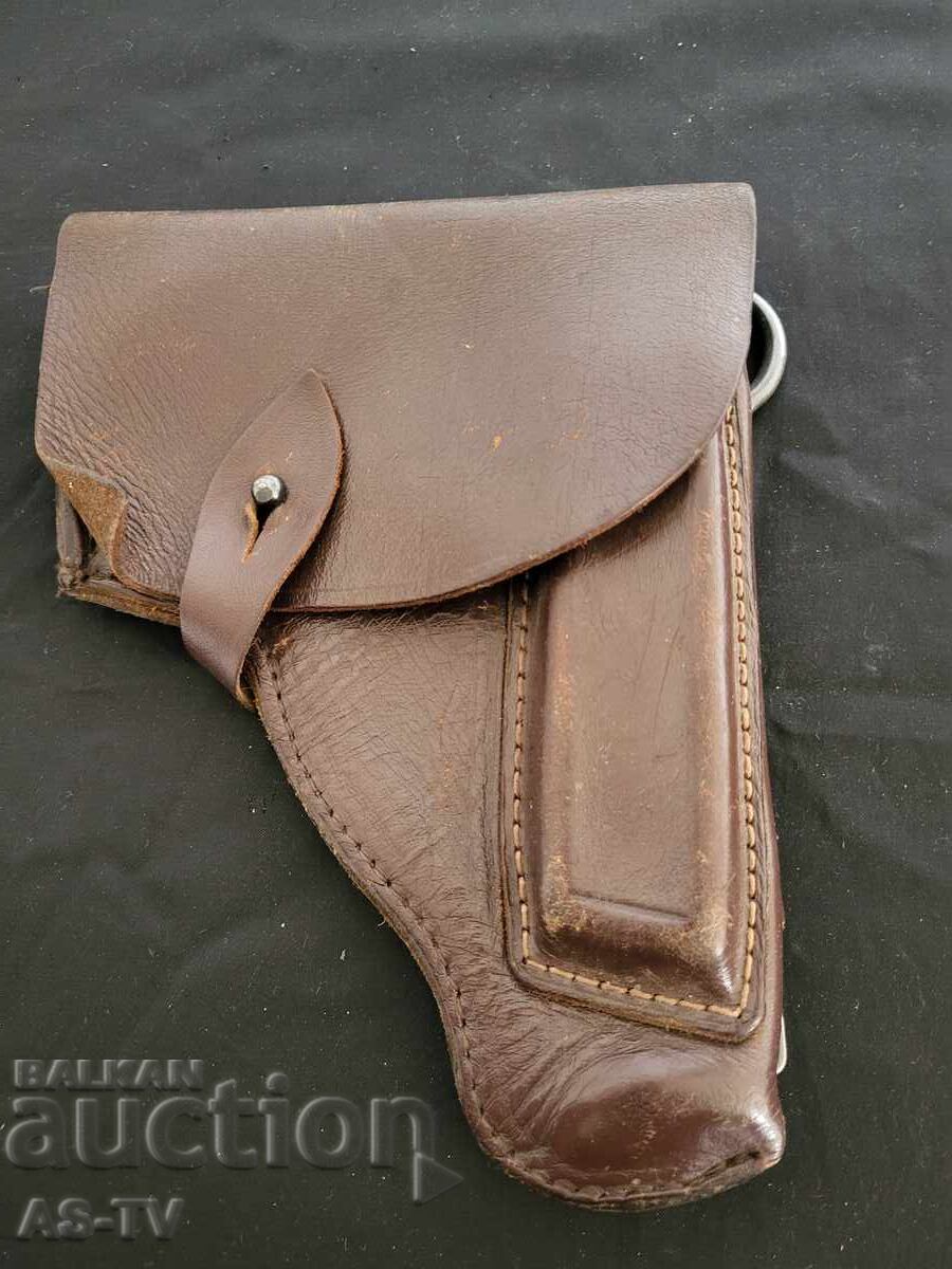 Toc vechi de piele pentru Makarov cu preț € 40.00 | 78.23 BGN Toc vechi de piele pentru Makarov cu preț € 40.00 | 78.23 BGN