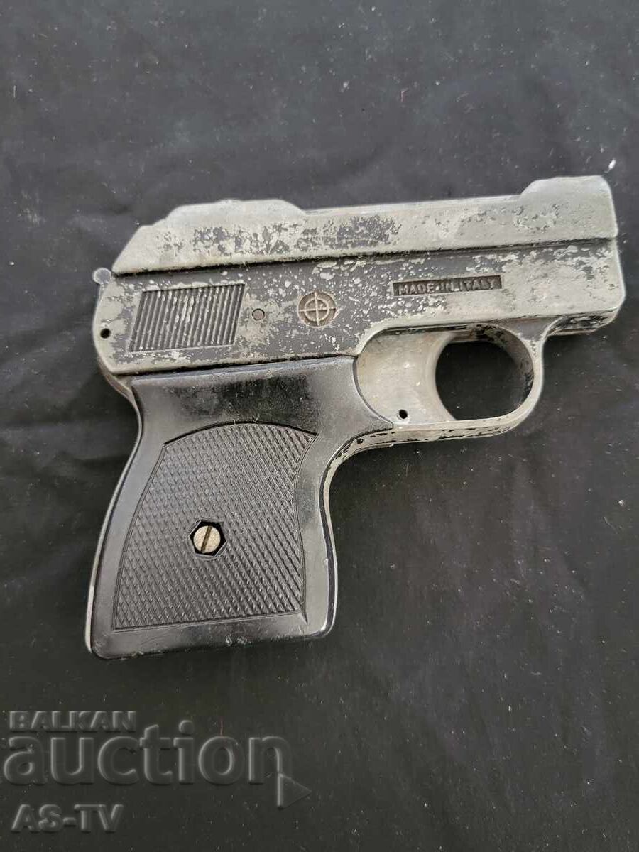 Сигнален пистолет made in Italy с цена € 30.00 | 58.67 лв.