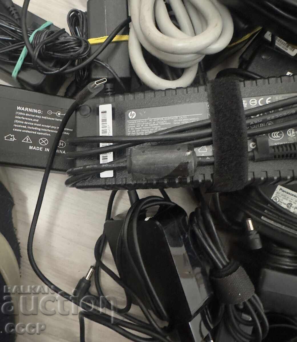 Лот Оригинални Зарядни - 5