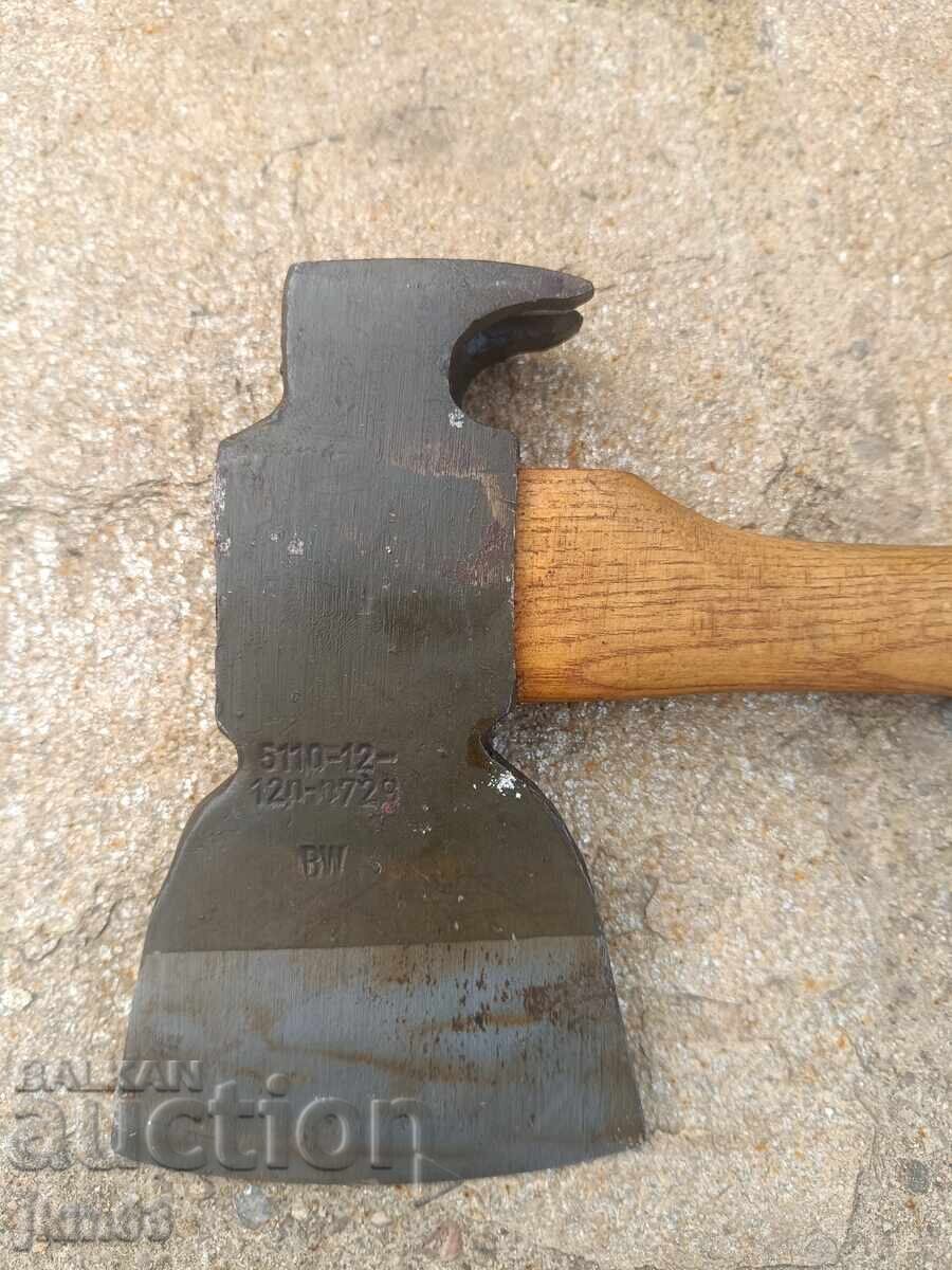 Δημοπρασία Αυθεντικοί γερμανικοί στρατιωτικοί τσεκούρια