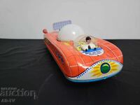Стара метална играчка луноход