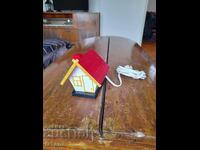 Старо захранване къщичка