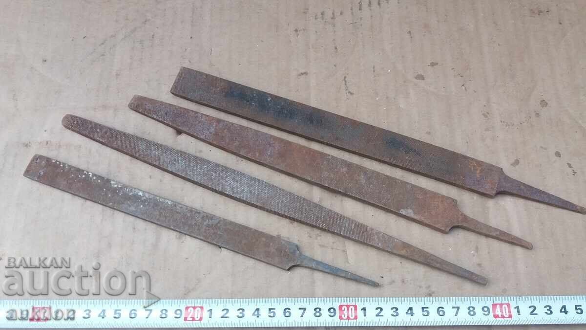 LOT DE 4 PUI - EXCELENTE