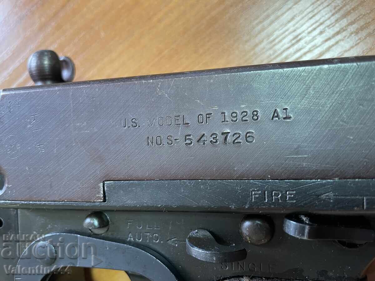 Auction  Thompson submachine gun, mod. 1928 - DEACTIVATED/SAFE