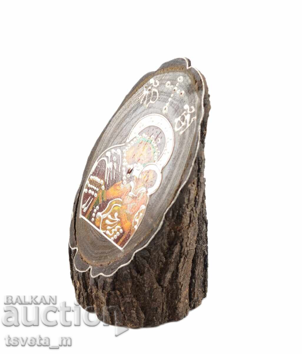 Icoană a Maicii Domnului cu Pruncul pe butuc de lemn cu preț € 5.00 | 9.78 BGN