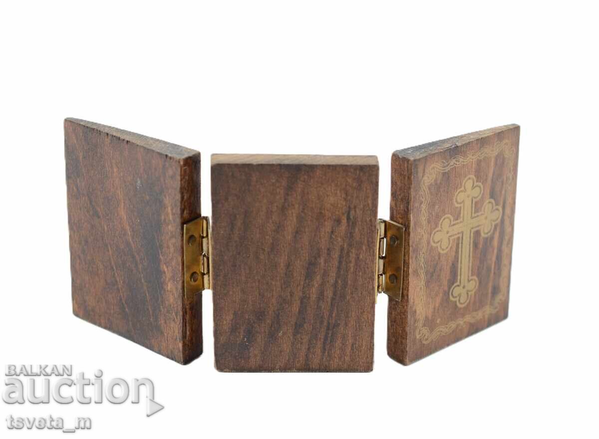 Εικόνα τρίπτυχο με θρησκευτικές εικόνες με τιμή € 3.00 | 5.87 BGN