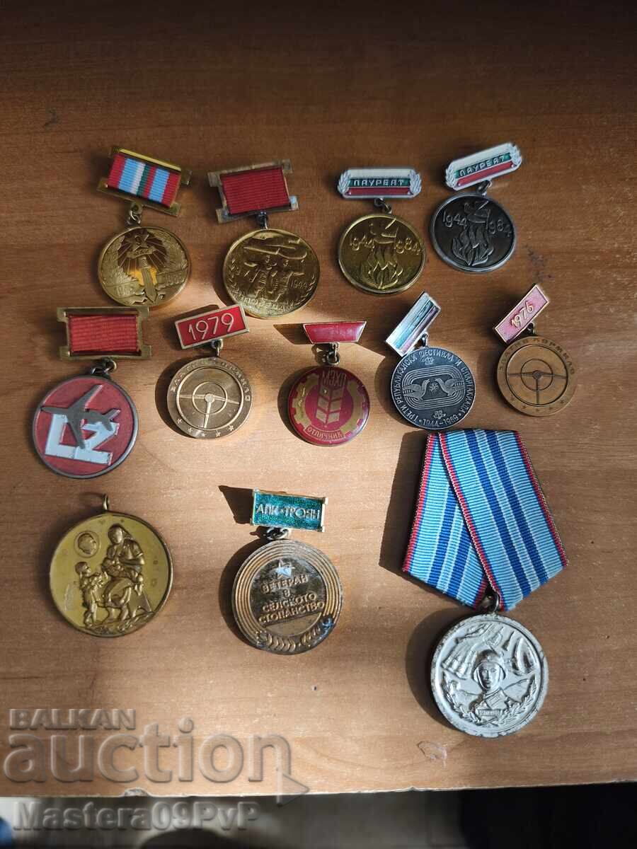 Σήματα και μετάλλια