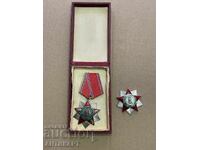 2 bucăți ordin Pentru Libertatea Poporului deteriorate