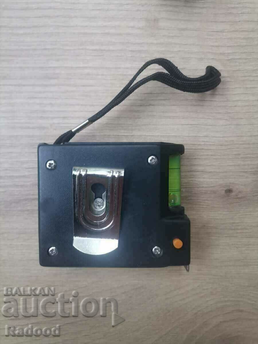 Rulouri 3 metri cu nivel 12 piese cu preț € 6.50 | 12.71 BGN