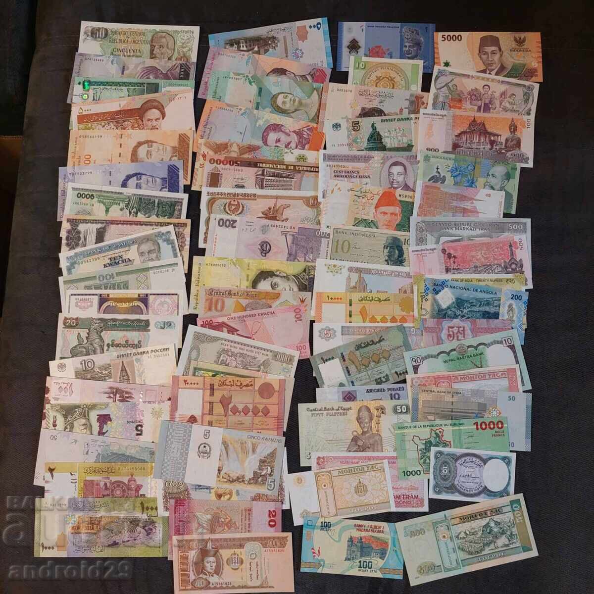 Lot 200 bucăți Bancnote din întreaga lume / 200 buc / UNC cu preț € 110.00 | 215.14 BGN Lot 200 bucăți Bancnote din întreaga lume / 200 buc / UNC cu preț € 110.00 | 215.14 BGN