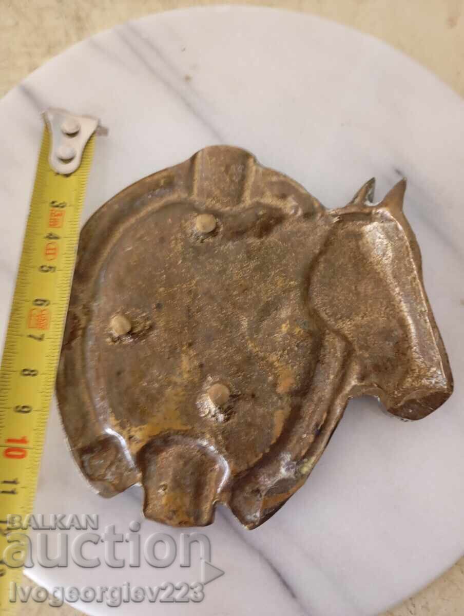 Delivery of Ashtray Horse Head