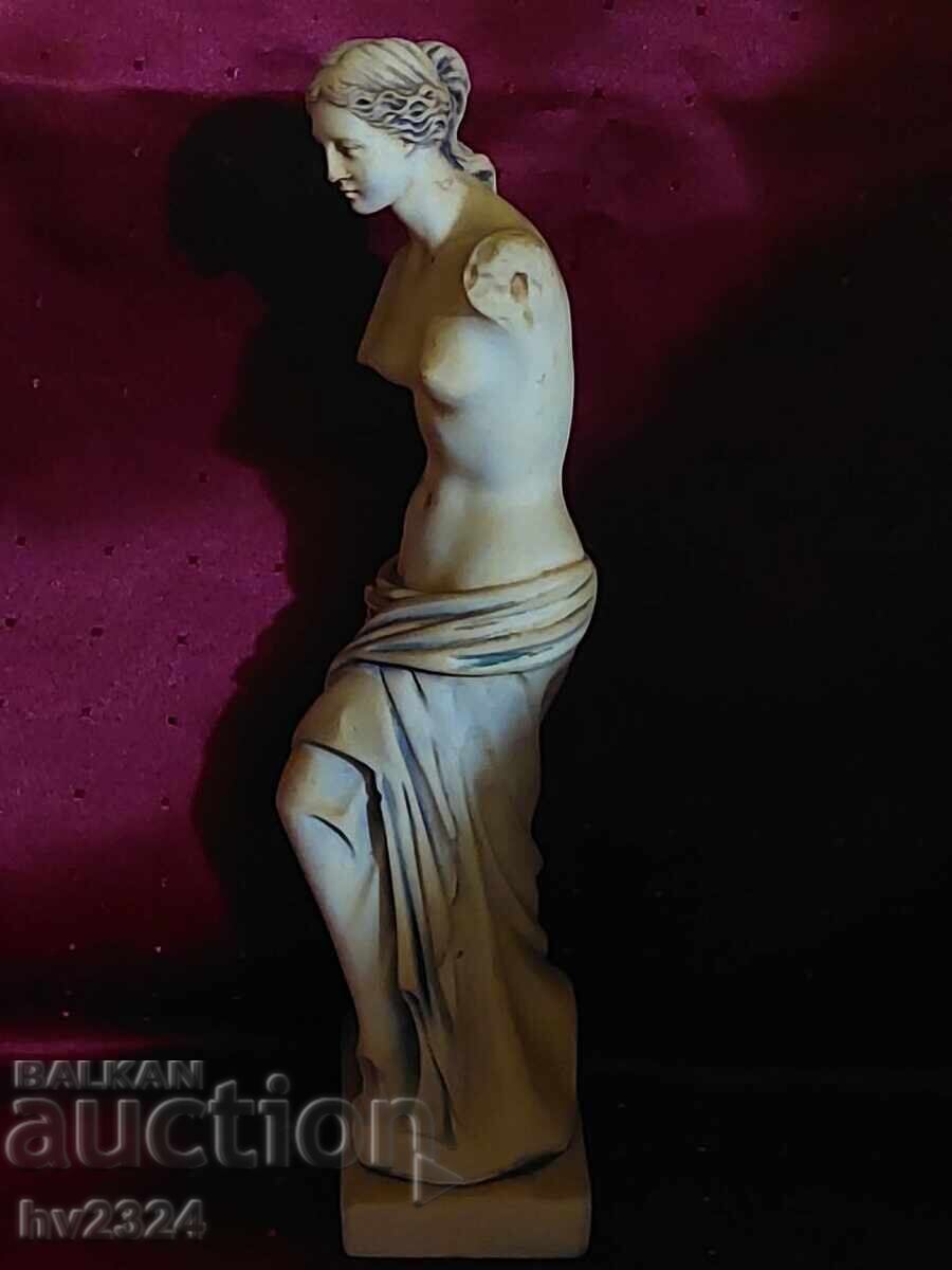 Statuie a lui Venus din Milo din alabastru cu preț € 80.00 | 156.47 BGN Statuie a lui Venus din Milo din alabastru cu preț € 80.00 | 156.47 BGN