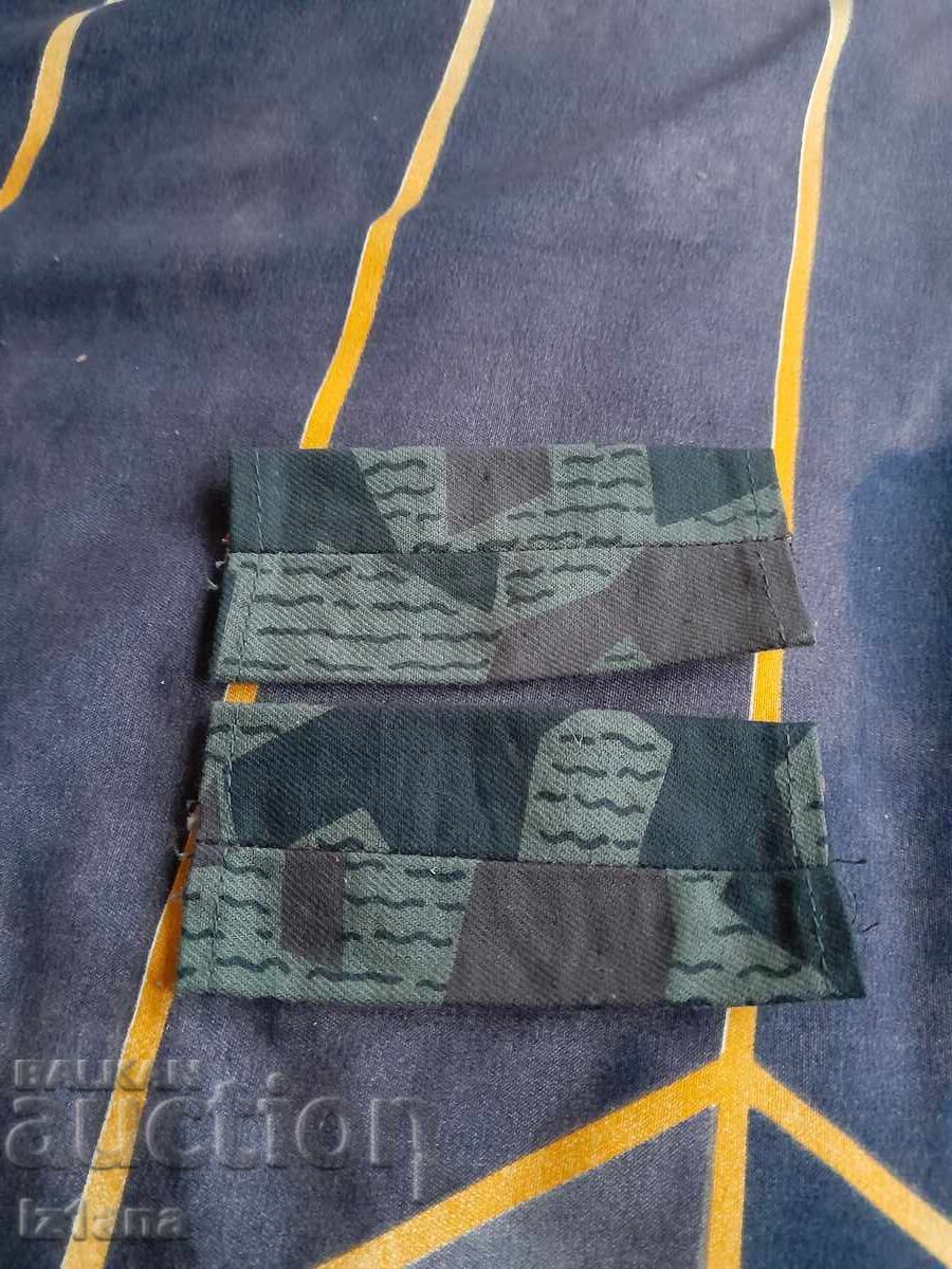 Epoleți vechi colonel cu preț € 16.00 | 31.29 BGN