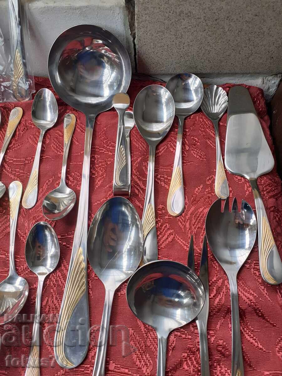 Licitație Set de tacâmuri de lux Edelstahl Rostfrei - 40 de piese noi