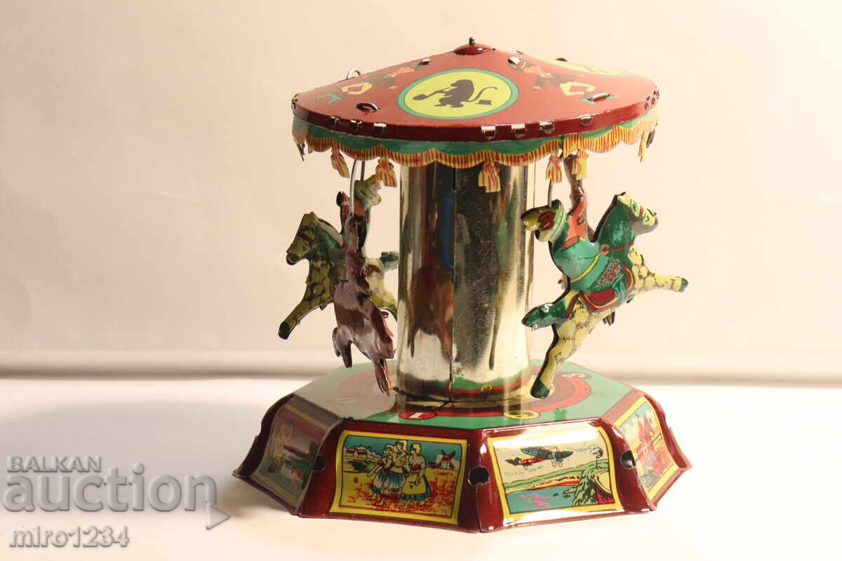 ЛАМАРИНЕНА ТЕНЕКИЕНА  МЕХАНИЧНА  ИГРАЧКА  ВЪРТЕЛЕЖКА с цена € 0.01 | 0.02 лв.