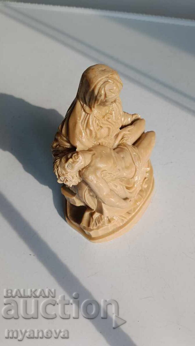 Παράδοση Αγαλματίδιο "Πιετά" του Μιχαήλ Άγγελου