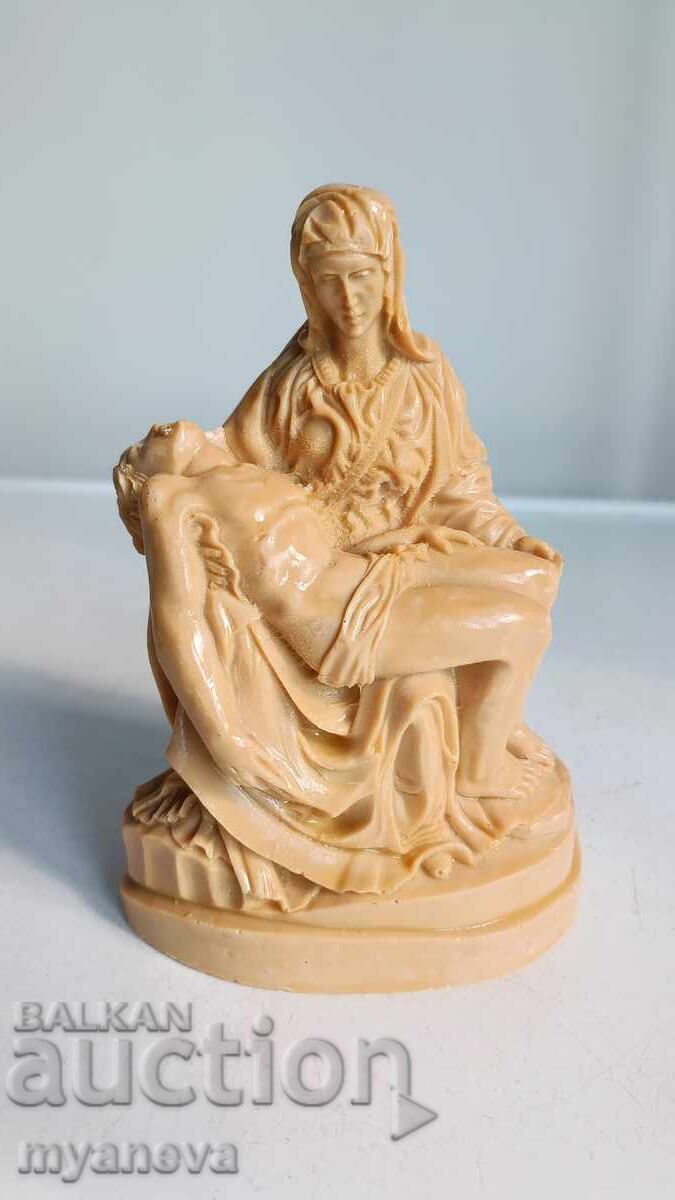Statuetă „Pietà” de Michelangelo Statuetă „Pietà” de Michelangelo