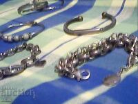 πολλά βραχιόλια