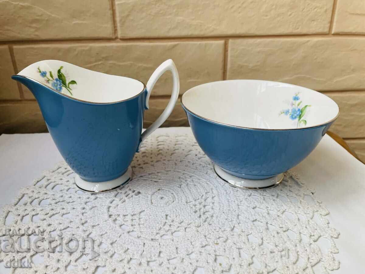 ROYAL ALBERT set frumos din Anglia