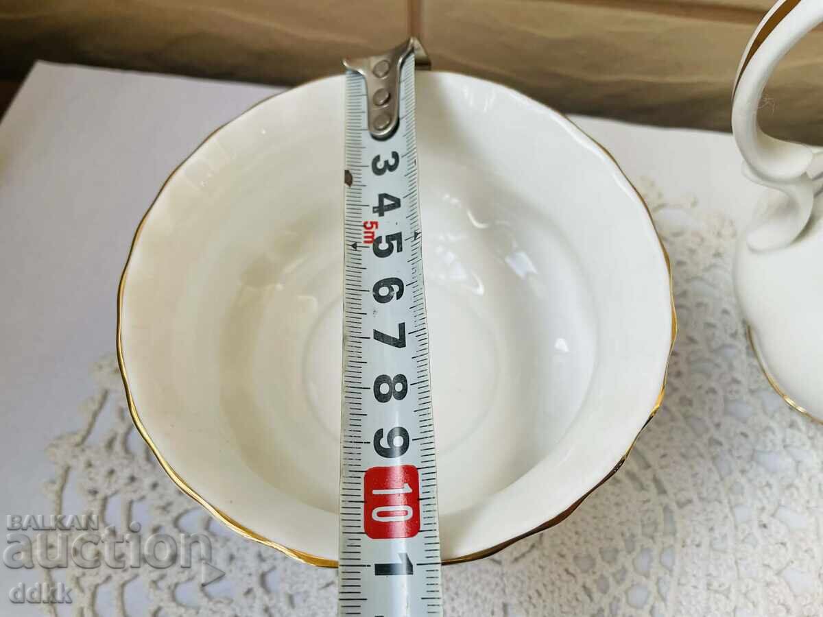 ROYAL ALBERT красив комплект от Англия - рози с цена € 31.00 | 60.63 лв.