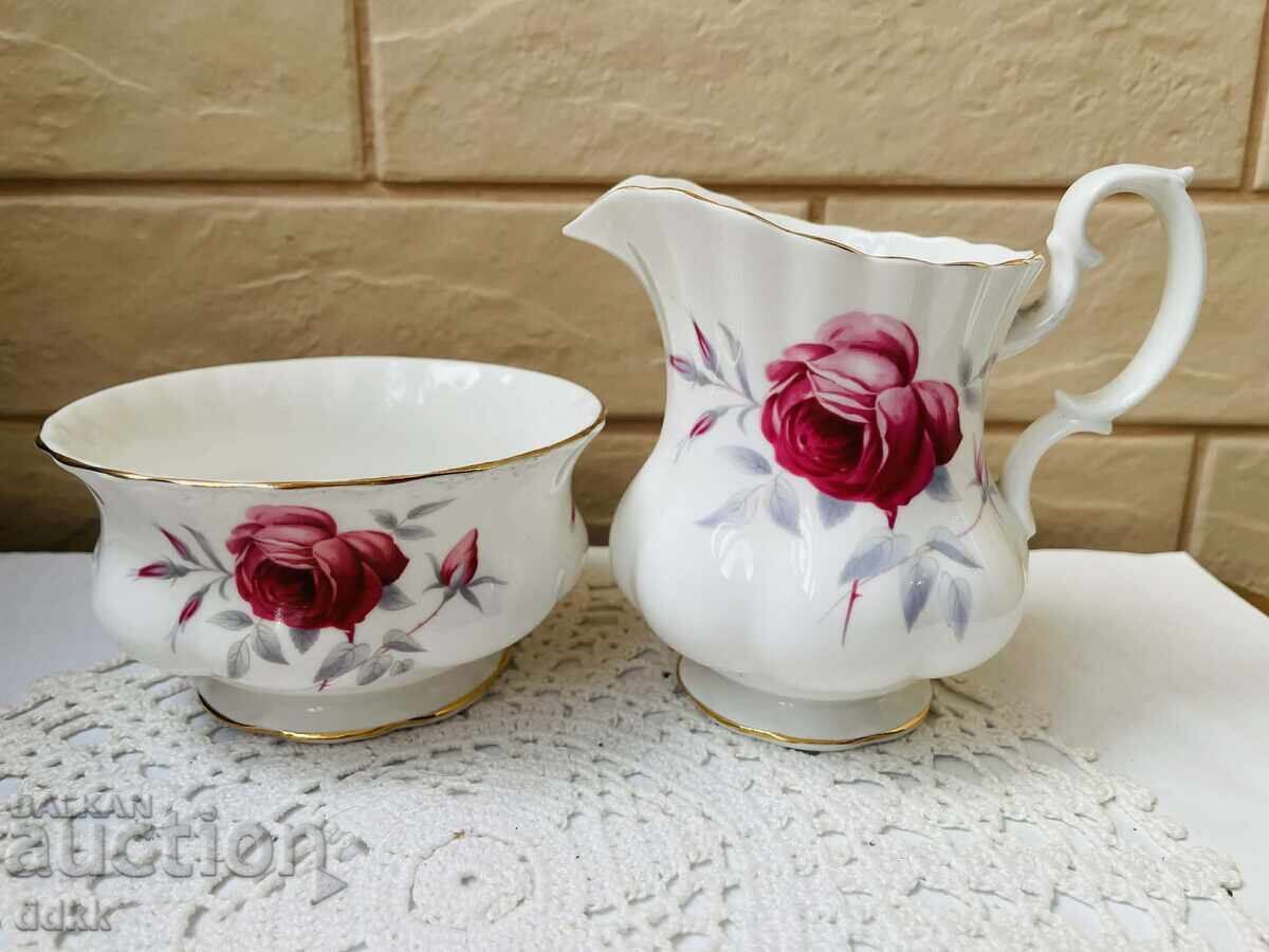 ROYAL ALBERT set frumos din Anglia - trandafiri