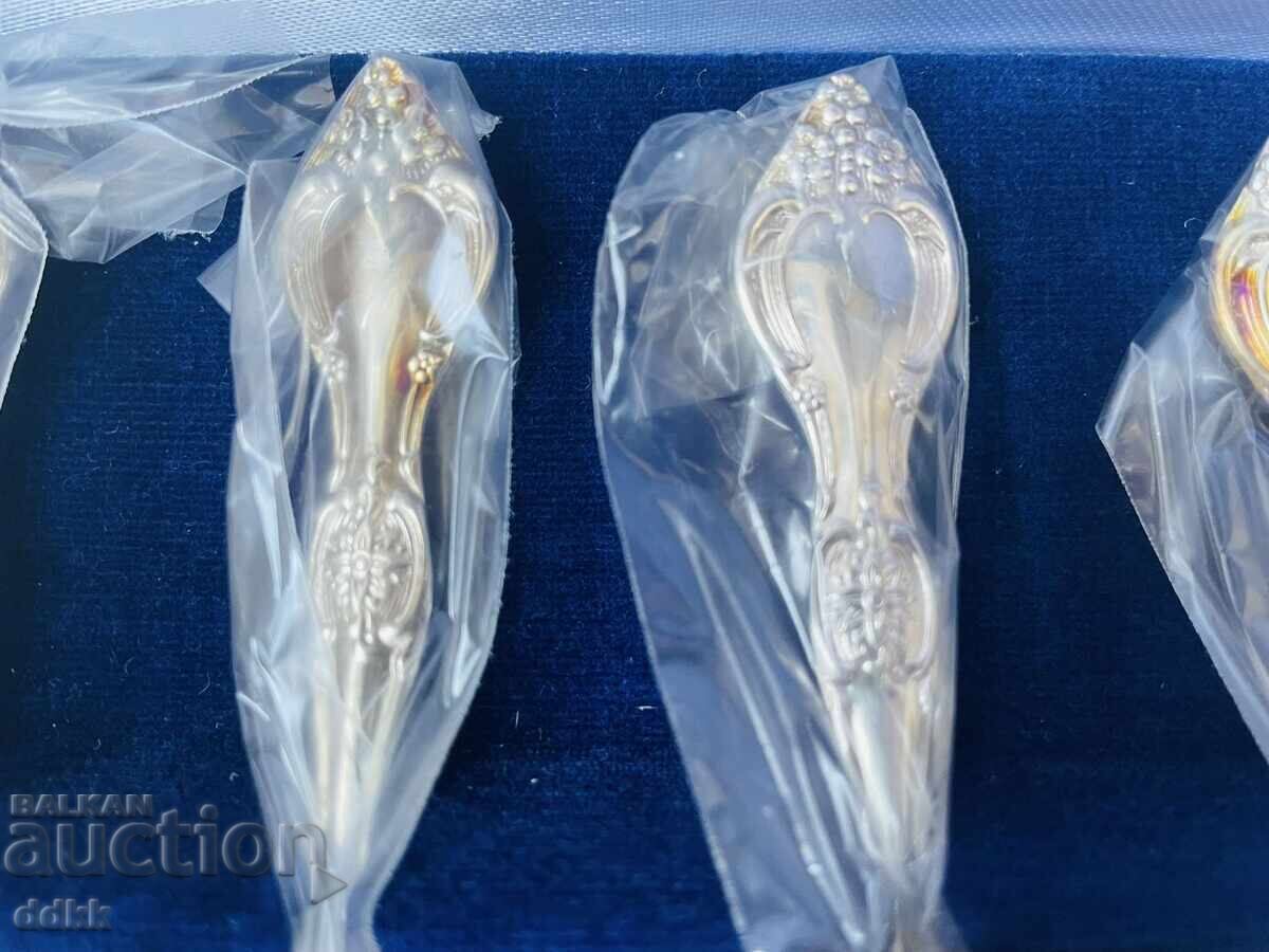 Linguri argintate frumoase din Japonia cu flori sălbatice - 7