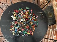 Figurine vechi soldați, indieni, cowboy, cavaleri…