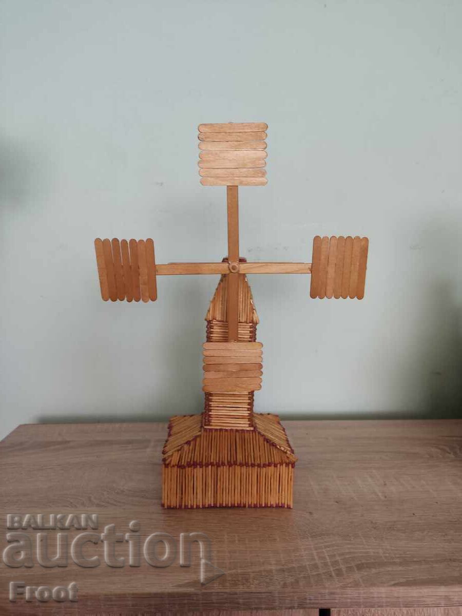 Paletă eoliană din lemn cu preț € 25.00 | 48.90 BGN