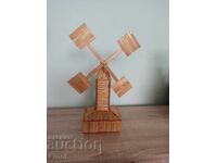 Paletă eoliană din lemn