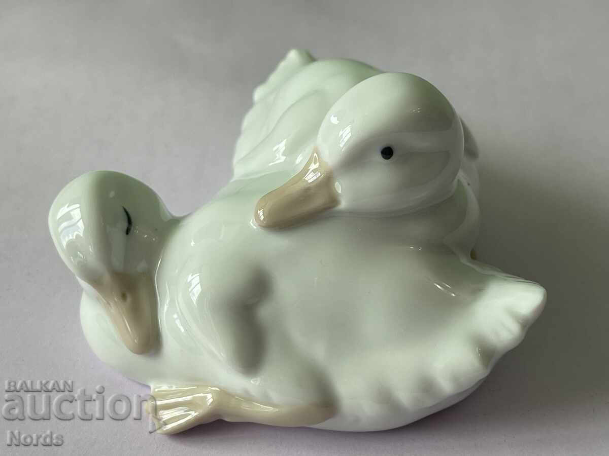 ΝΑΟ φιγούρα με σήμανση