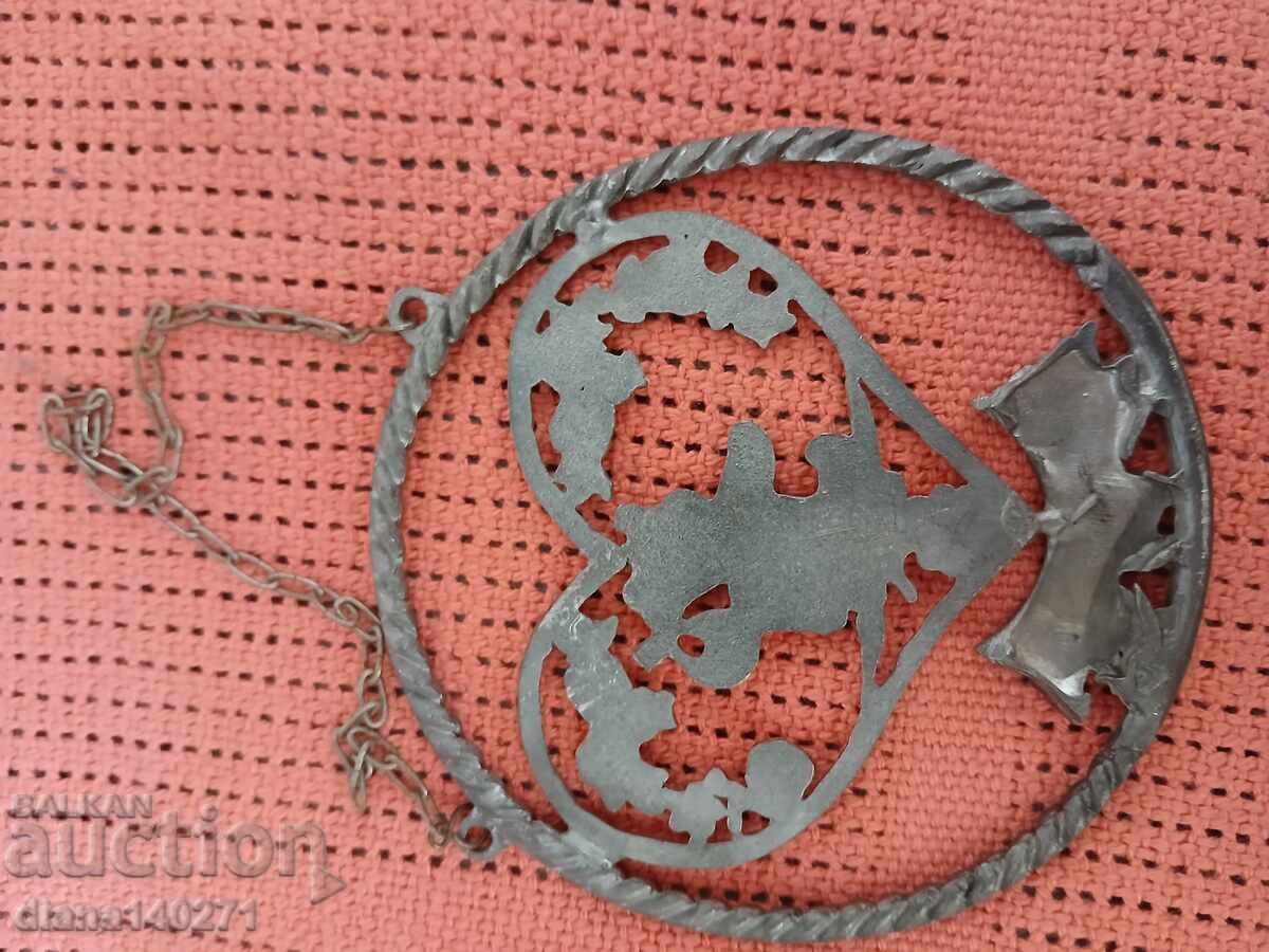 Decorație metalică cu lanț pentru agățat cu preț € 0.01 | 0.02 BGN