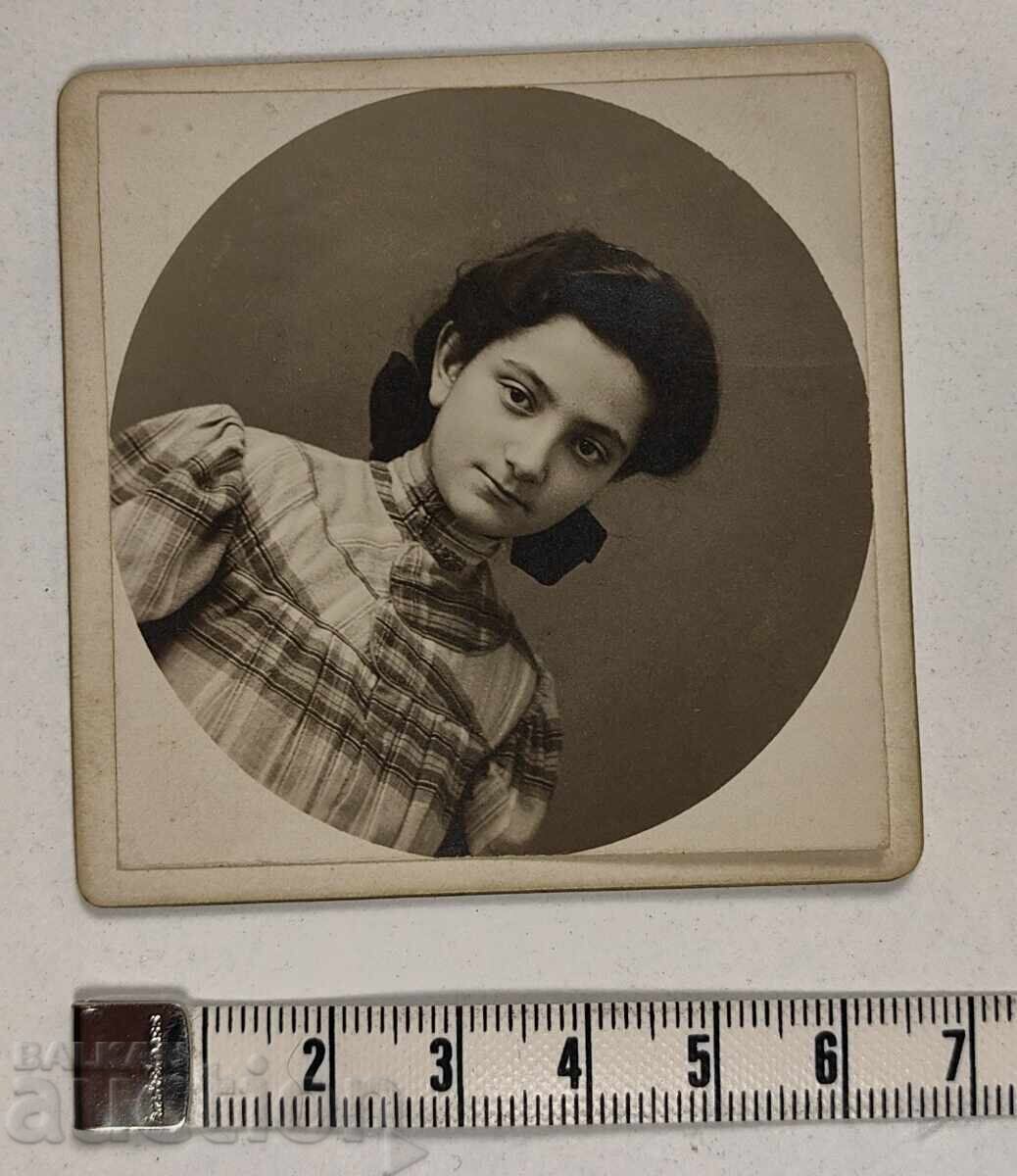 FOTOGRAFIE VECHE FETIȚĂ RAINA PE CARTON