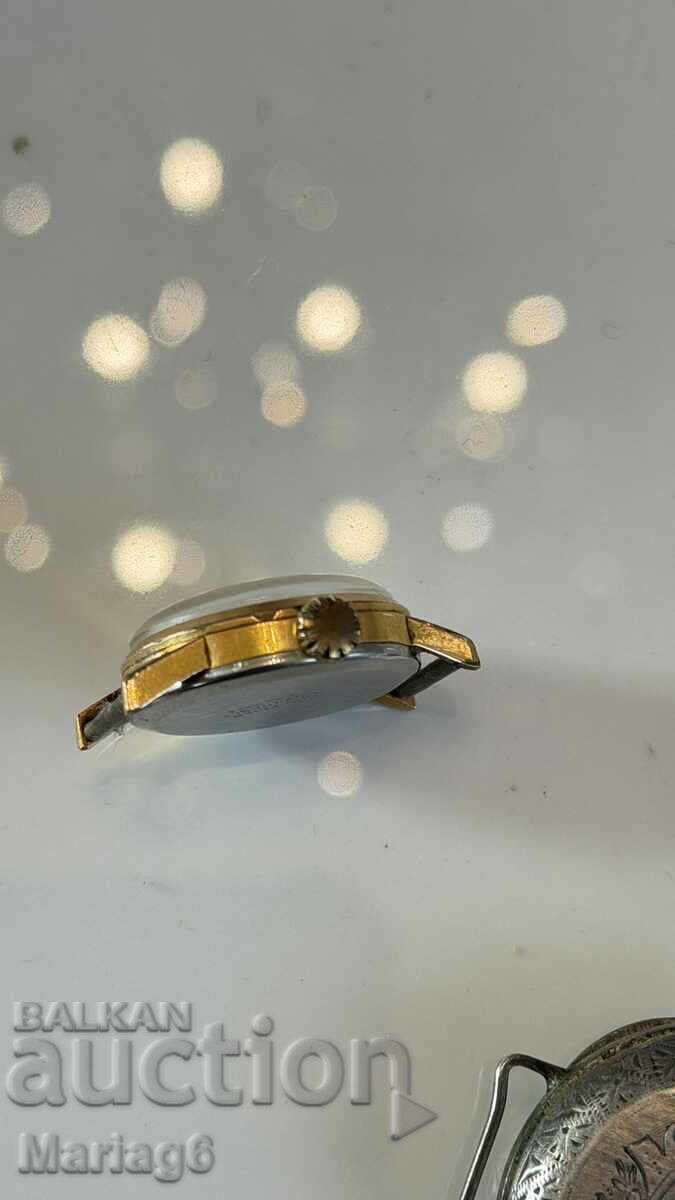 Livrarea Ceas de damă mecanic placat cu aur 10 microni funcțional Livrarea Ceas de damă mecanic placat cu aur 10 microni funcțional