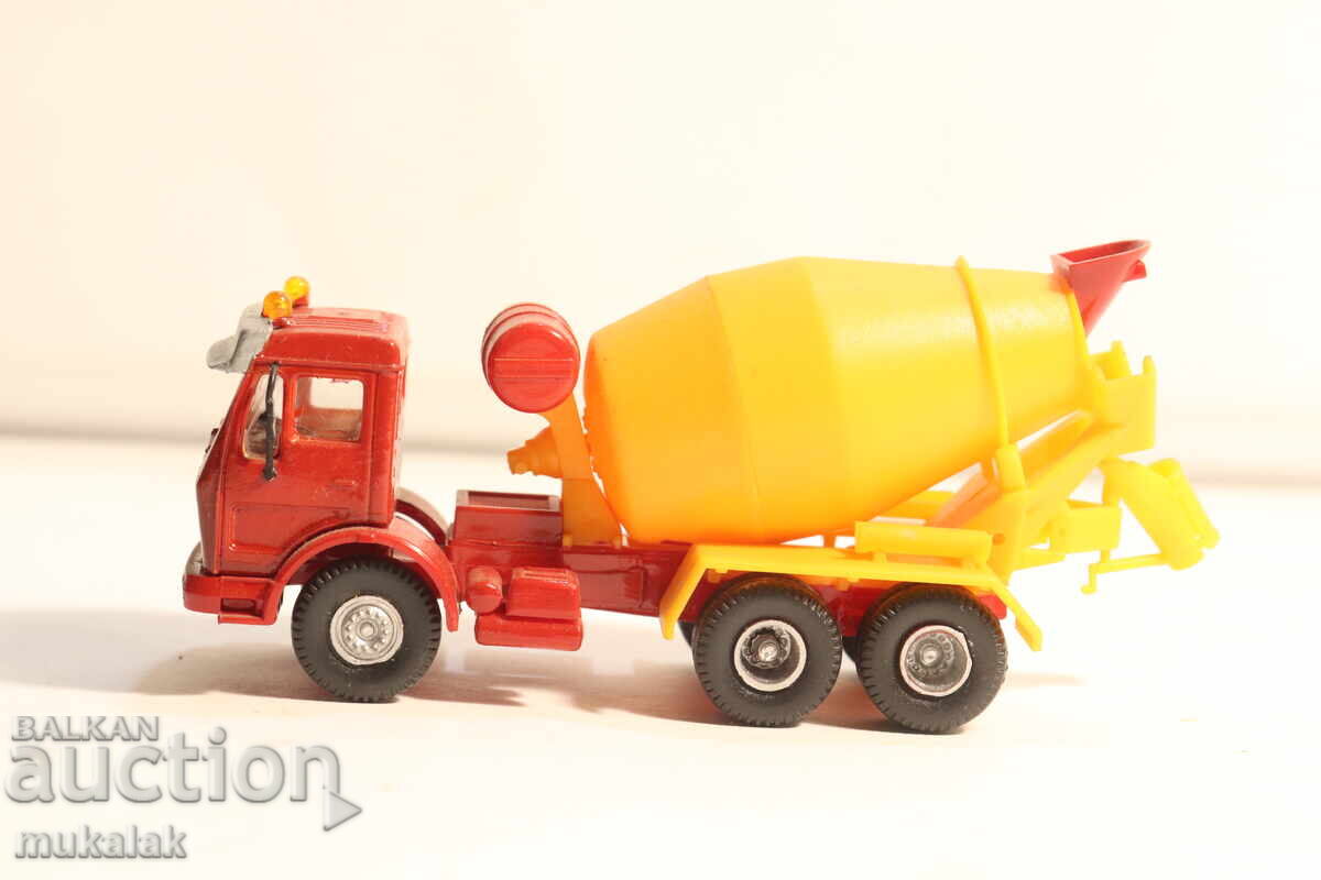 WIKING 1:87 H0 MERCEDES BENZ CAMION BETONIERĂ MIXER MODEL